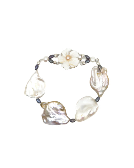 Baroque Pearl Bracelet with Mother of Pearl Push Clasp