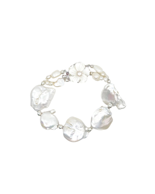 Baroque Pearl Bracelet with Mother of Pearl Clasp